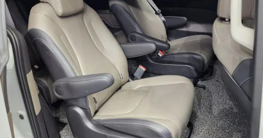 Kia Carnival NEW 